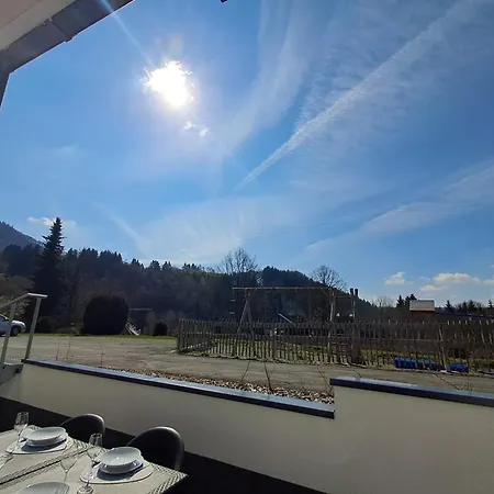 Daire Smart Haus Smaragd Smaragd - Wiesengruen
